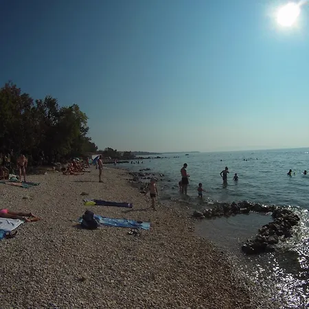 Gostinjska kuća Dijana *