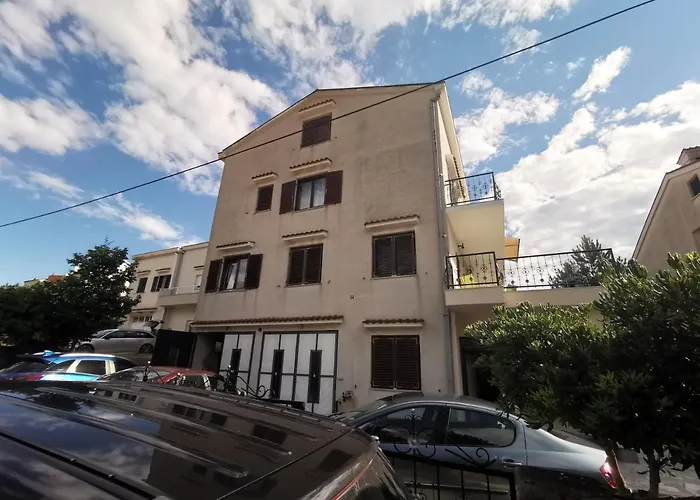 Dijana Casa de hóspedes Kraljevica